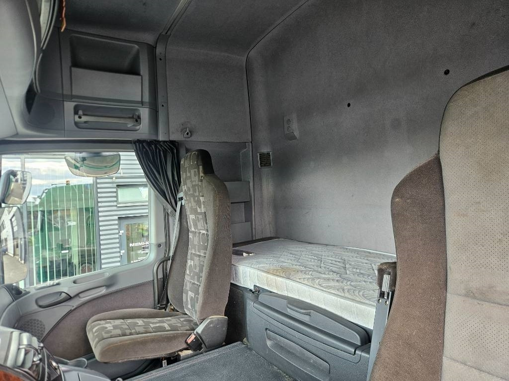 Camion cu macara Mercedes-Benz Actros 2651 Palfinger PK20002: Foto 16