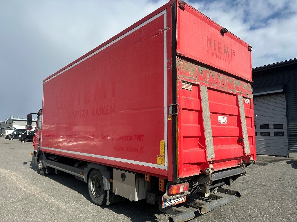 Mercedes-Benz Atego 818 - Camion furgon: Foto 4 Mercedes-Benz Atego 818 - Camion furgon: Foto 4