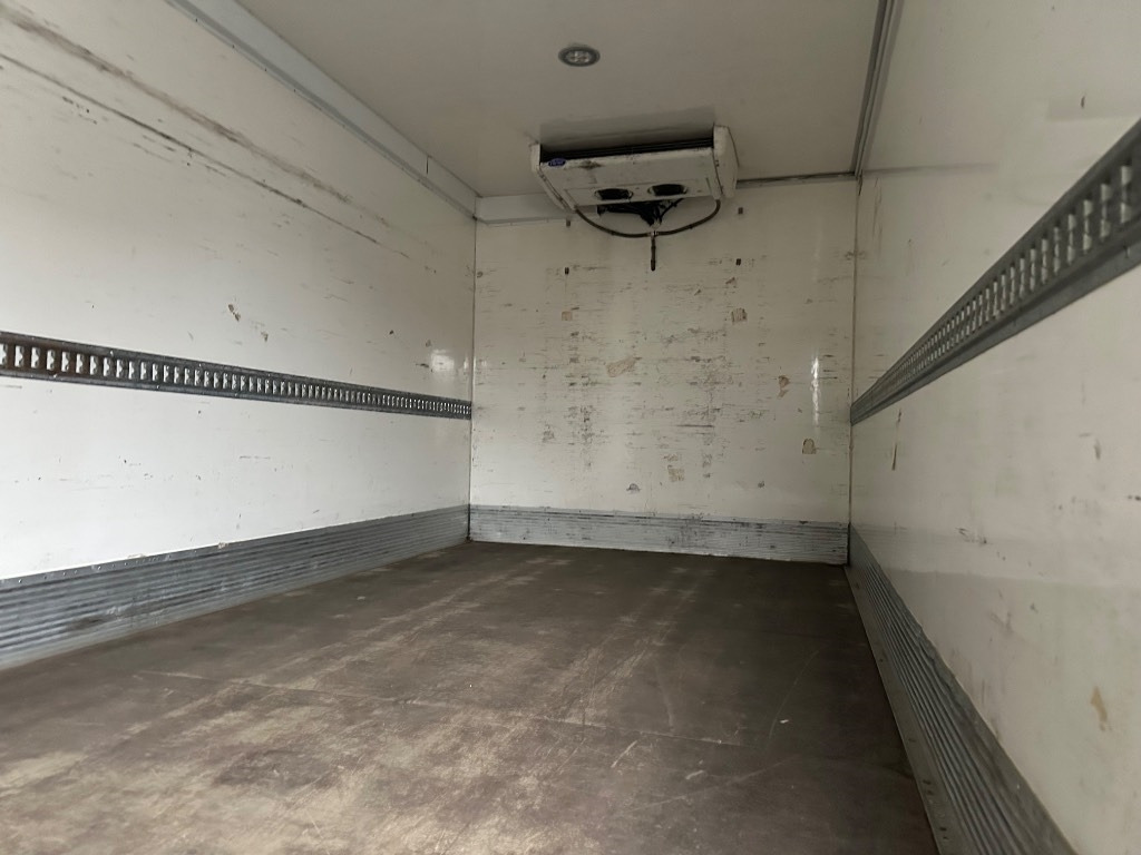 Mercedes-Benz Atego 818 - Camion frigider: Foto 4 Mercedes-Benz Atego 818 - Camion frigider: Foto 4