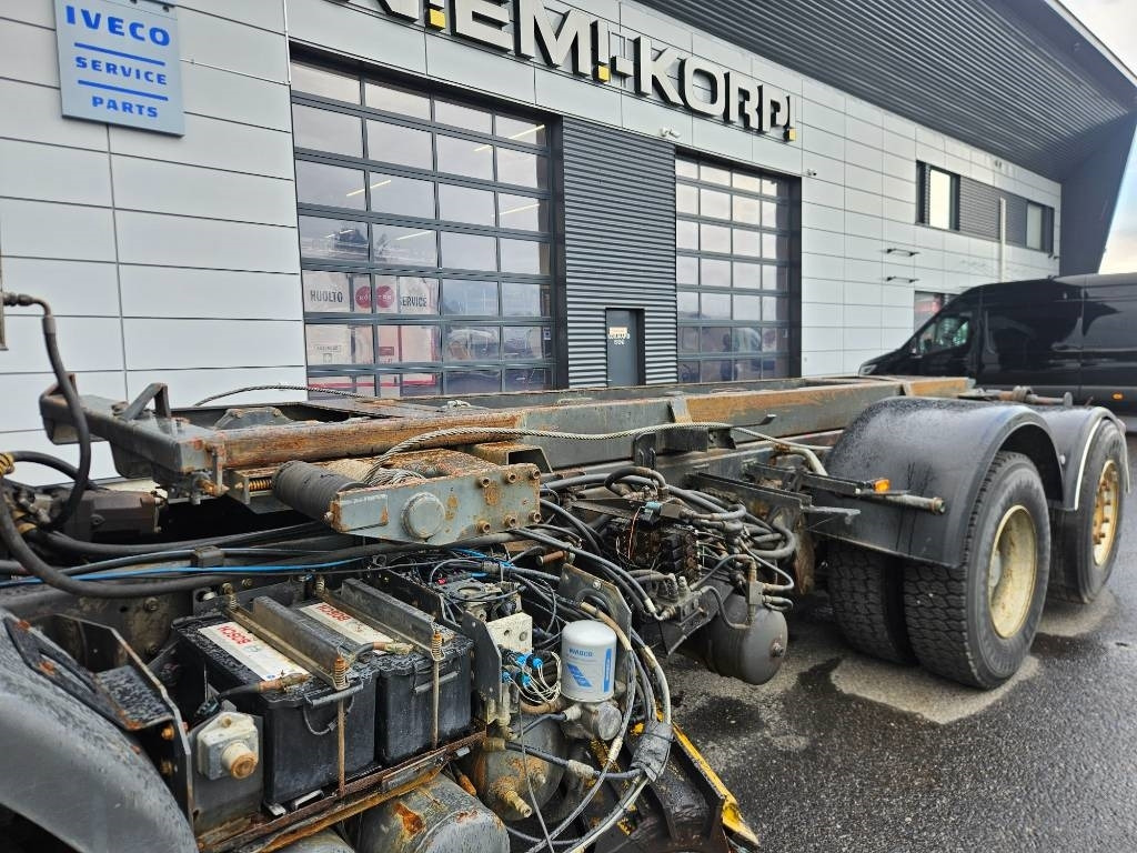 Renault Premium 320 tienhoitoauto - Camion şasiu: Foto 5 Renault Premium 320 tienhoitoauto - Camion şasiu: Foto 5