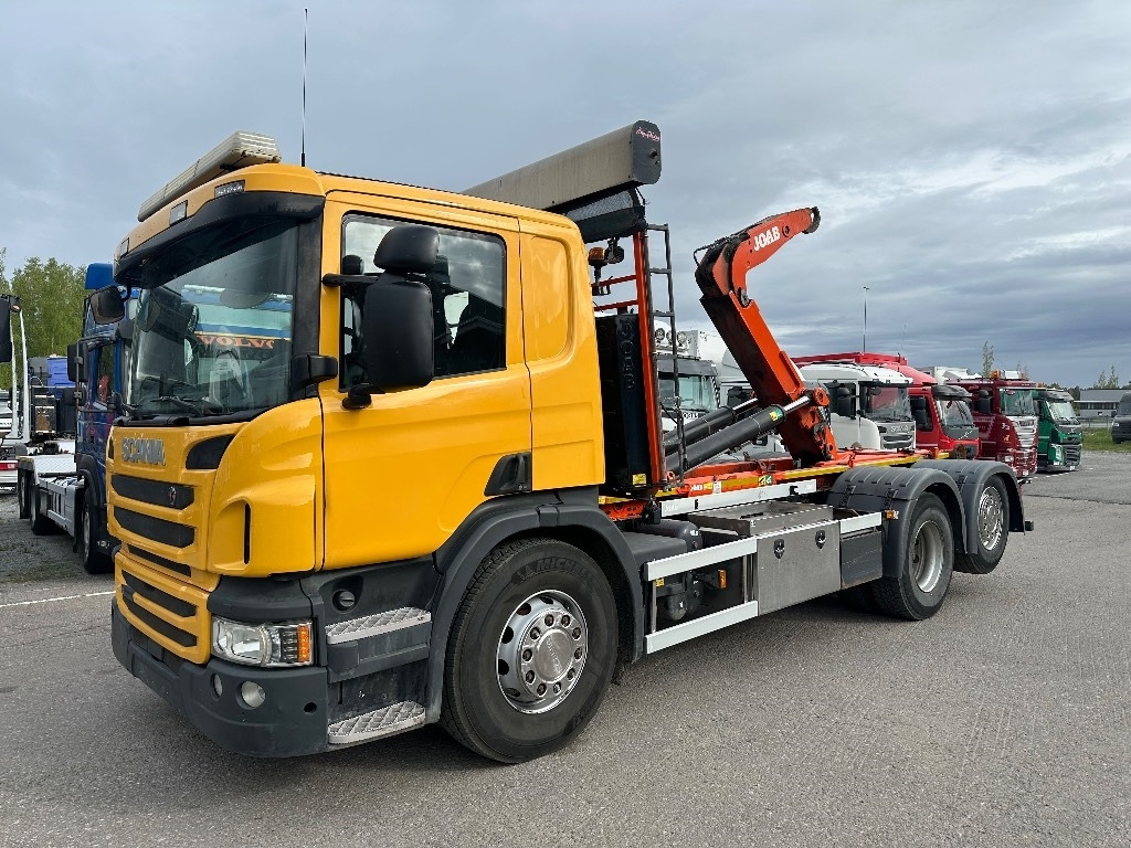 Scania P370 6x2*4 - Camion cu cârlig: Foto 1 Scania P370 6x2*4 - Camion cu cârlig: Foto 1