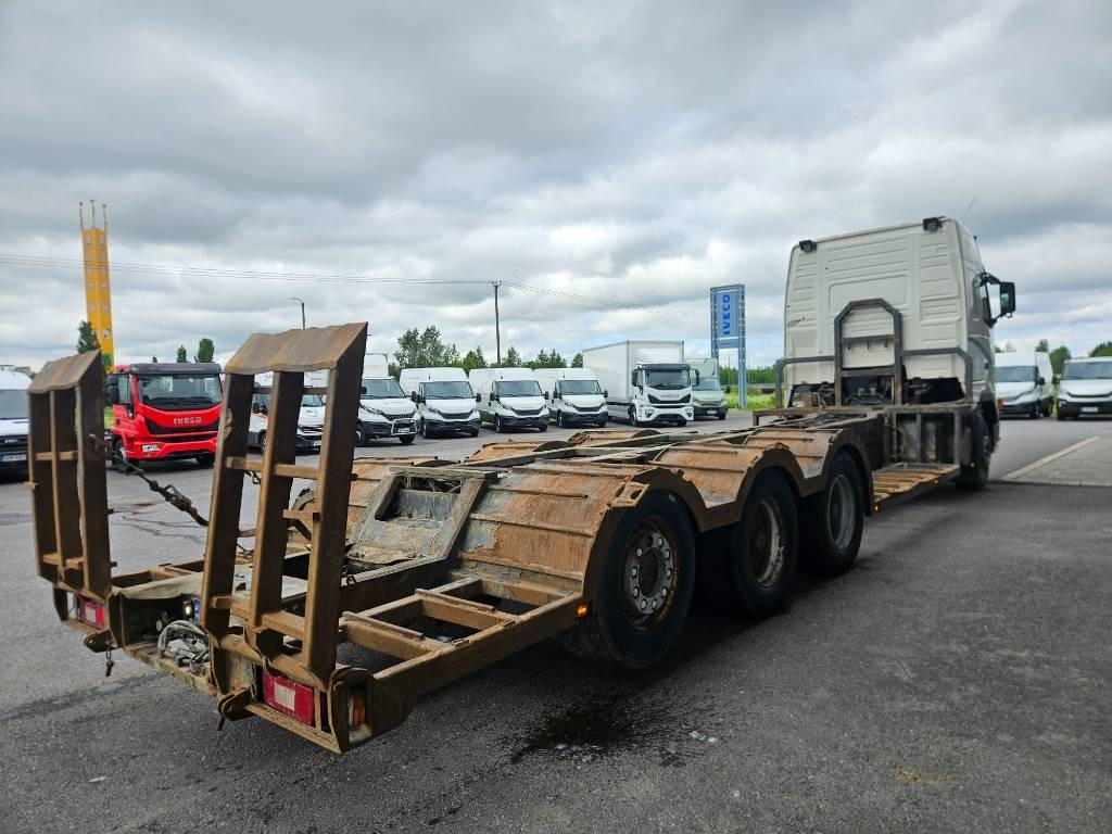 Volvo FH12 8x4 - Camion forestier: Foto 3 Volvo FH12 8x4 - Camion forestier: Foto 3