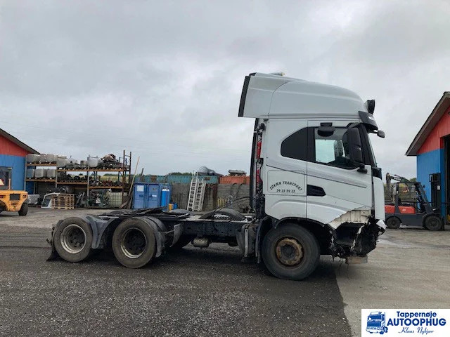 Iveco S-Way 570 6X2 - Cap tractor: Foto 3 Iveco S-Way 570 6X2 - Cap tractor: Foto 3