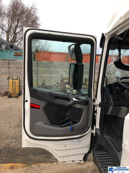 Cabină și interior pentru Camion SCANIA CR20H  N.G.S FØRERHUS / CAB: Foto 12