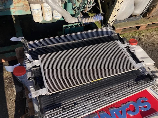 Scania A/C condenser – Scania 3003143 - Cabină și interior pentru Camion: Foto 1 Scania A/C condenser – Scania 3003143 - Cabină și interior pentru Camion: Foto 1