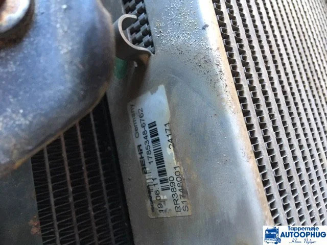 Scania EGR cooler P/N: 1785348 - Motor şi piese pentru Camion: Foto 1 Scania EGR cooler P/N: 1785348 - Motor şi piese pentru Camion: Foto 1