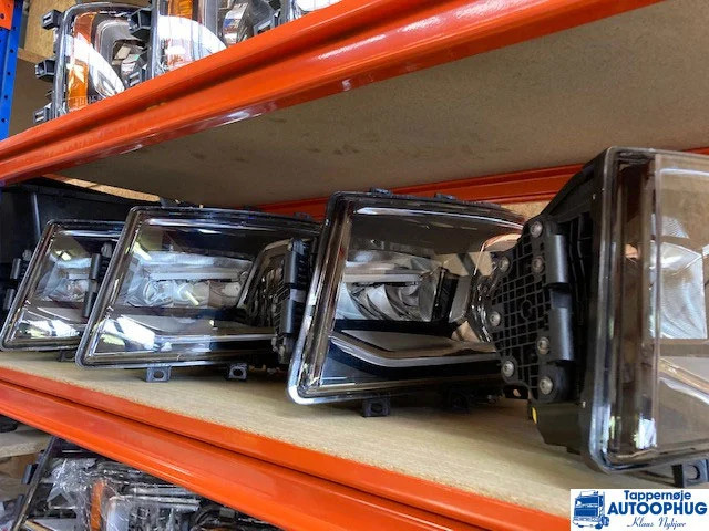 Scania N.G.S Headlamp RH LH P/N: 2655849 / 2655848 - Sistem electric pentru Camion: Foto 4 Scania N.G.S Headlamp RH LH P/N: 2655849 / 2655848 - Sistem electric pentru Camion: Foto 4