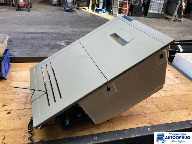 Volvo refrigerator – køleskab – Volvo 82174077 - Cabină și interior pentru Camion: Foto 1 Volvo refrigerator – køleskab – Volvo 82174077 - Cabină și interior pentru Camion: Foto 1