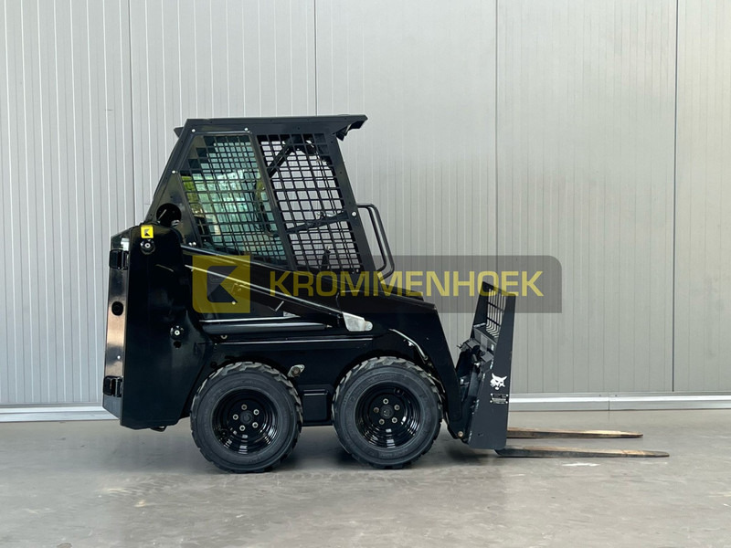 Bobcat S 70 - Mini încărcător: Foto 5 Bobcat S 70 - Mini încărcător: Foto 5