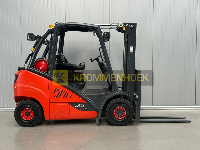 Leasing de Linde H 25 T Linde H 25 T: Foto 5 Leasing de Linde H 25 T Linde H 25 T: Foto 5