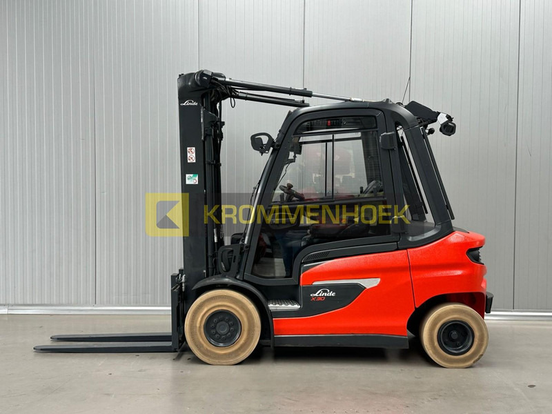 Linde X 30 - Electrostivuitor: Foto 1 Linde X 30 - Electrostivuitor: Foto 1