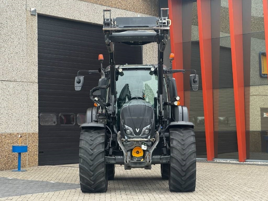 Valtra N174D, Frontlinkage + PTO, Frontloader, 3846 hours - Tractor agricol: Foto 5 Valtra N174D, Frontlinkage + PTO, Frontloader, 3846 hours - Tractor agricol: Foto 5