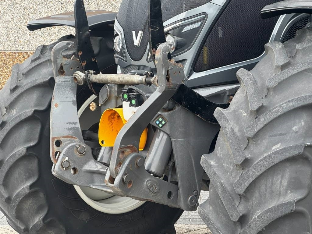 Valtra N174D, Frontlinkage + PTO, Frontloader, 3846 hours - Tractor agricol: Foto 4 Valtra N174D, Frontlinkage + PTO, Frontloader, 3846 hours - Tractor agricol: Foto 4