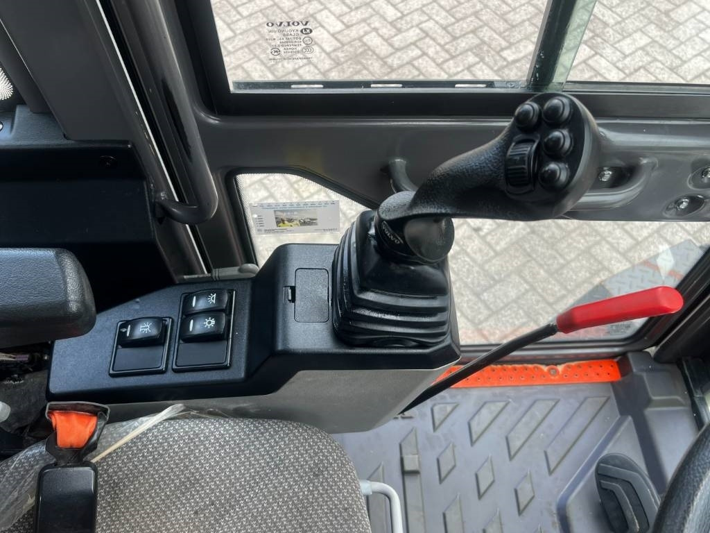 Volvo EW60E, 2021, 1403 hours, Steelwirst! - Excavator pe roţi: Foto 4 Volvo EW60E, 2021, 1403 hours, Steelwirst! - Excavator pe roţi: Foto 4