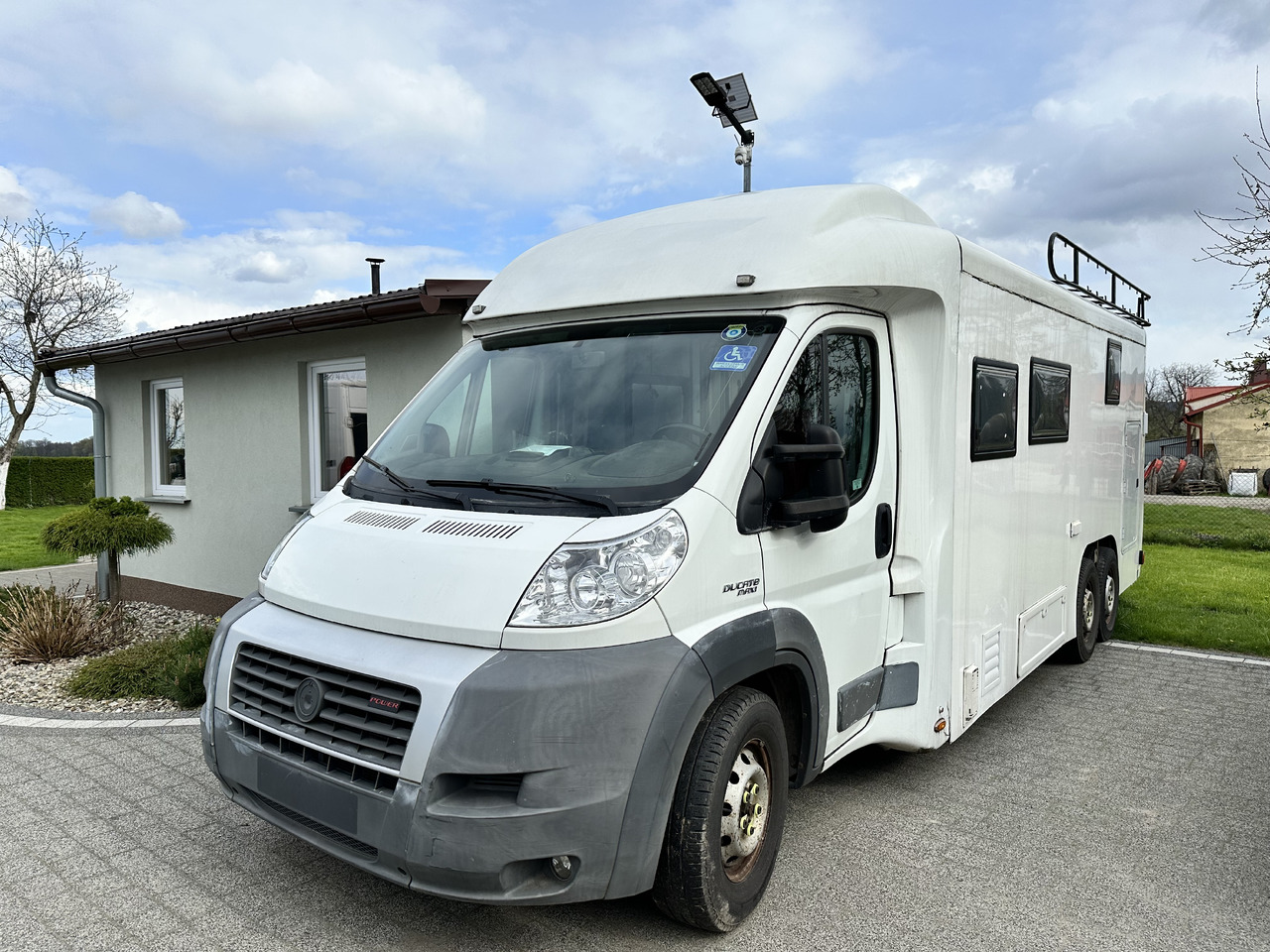FIAT DUCATO - Autorulotă semi-integrată: Foto 1 FIAT DUCATO - Autorulotă semi-integrată: Foto 1