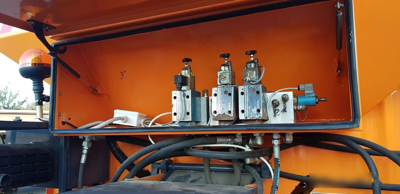 Sararita pentru Maşina comunala Schmidt KUPPER WEISSER 7m3: Foto 8 Sararita pentru Maşina comunala Schmidt KUPPER WEISSER 7m3: Foto 8