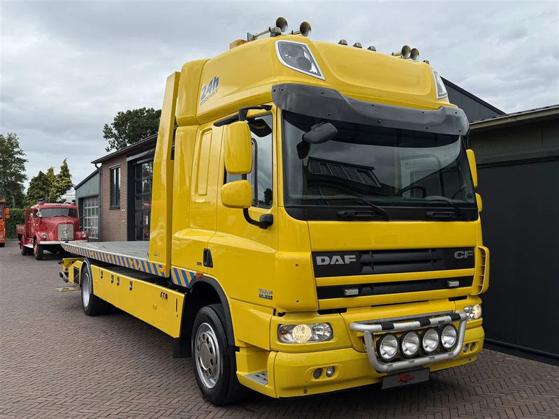 DAF CF 65.300 Towtruck Depannage Lier Brille Sleeper 640x242x104 cm - Maşină de tractare: Foto 1 DAF CF 65.300 Towtruck Depannage Lier Brille Sleeper 640x242x104 cm - Maşină de tractare: Foto 1