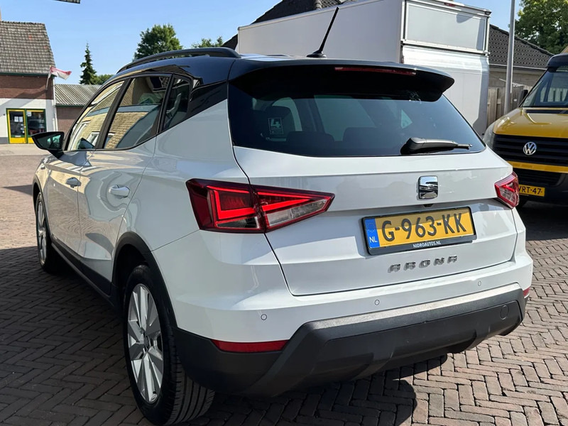 SEAT Arona 1.0 TSI Style Business Intense Dealeronderhouden Cruise Clima Navi Camera Parkeersensoren Lmv - Hatchback: Foto 2 SEAT Arona 1.0 TSI Style Business Intense Dealeronderhouden Cruise Clima Navi Camera Parkeersensoren Lmv - Hatchback: Foto 2