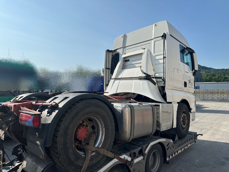 MAN TGX 18.500 4X4 Hydrodrive OKVARA MOTORJA - Cap tractor: Foto 4 MAN TGX 18.500 4X4 Hydrodrive OKVARA MOTORJA - Cap tractor: Foto 4