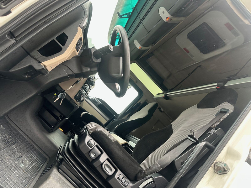 MAN TGX 18.500 - Cap tractor: Foto 5 MAN TGX 18.500 - Cap tractor: Foto 5