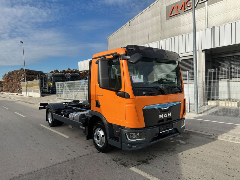 MAN TGL 8.160 - Camion şasiu: Foto 1 MAN TGL 8.160 - Camion şasiu: Foto 1