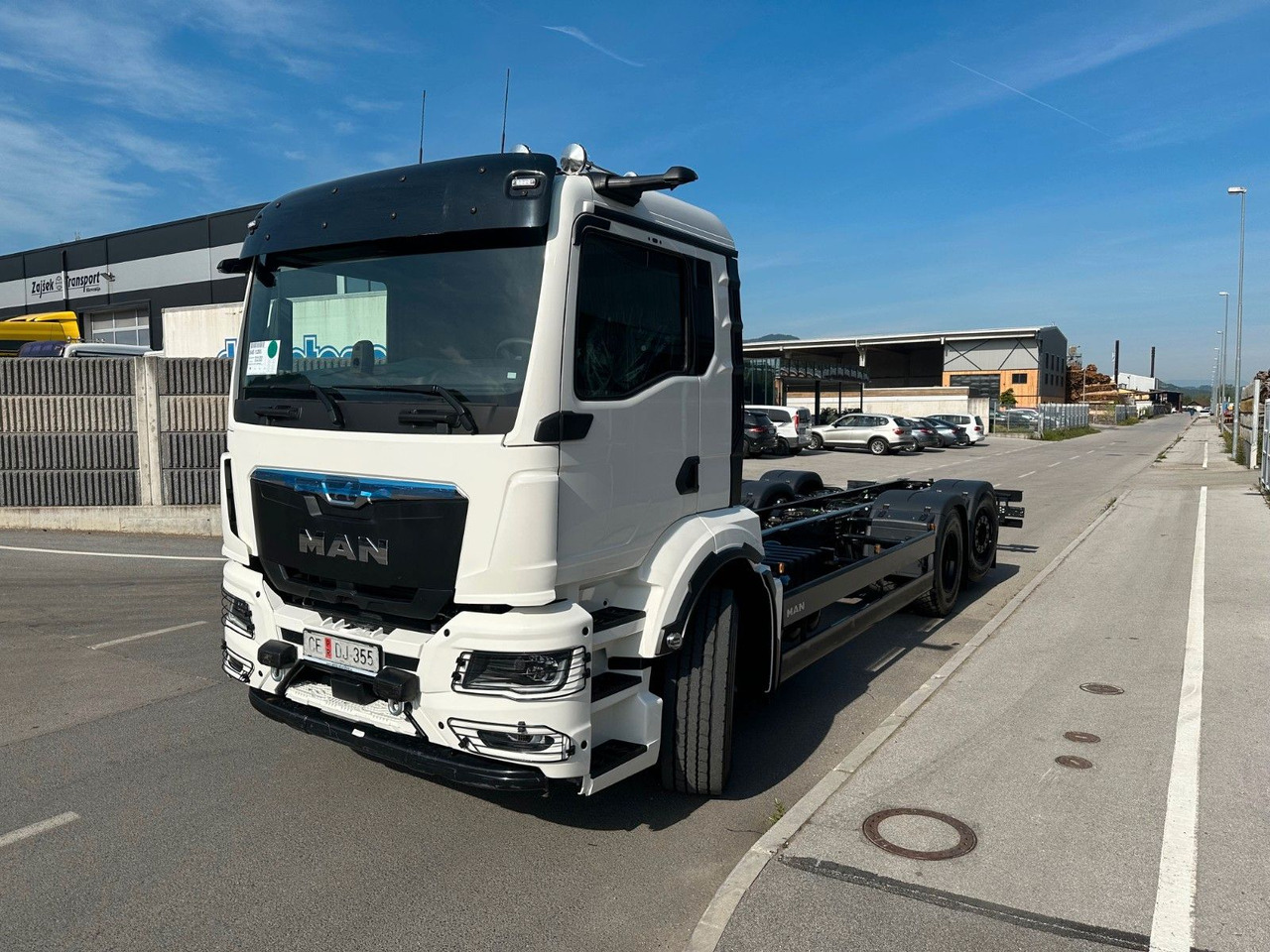 MAN TGS 26.520 6X2H-4BL Lenk-Lift 2xNebenantrieb - Camion şasiu: Foto 2 MAN TGS 26.520 6X2H-4BL Lenk-Lift 2xNebenantrieb - Camion şasiu: Foto 2