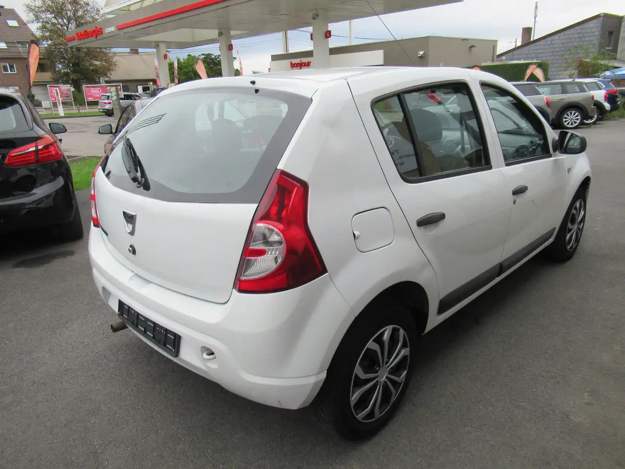Dacia Sandero Sandero 1.2i Ambiance - Automobil: Foto 2 Dacia Sandero Sandero 1.2i Ambiance - Automobil: Foto 2