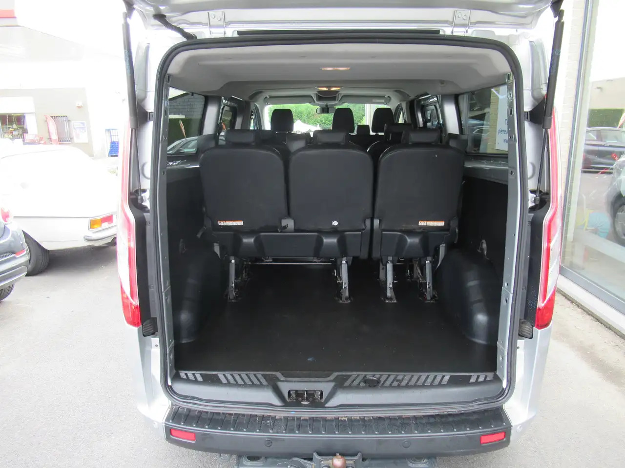 Ford Transit Custom 2.0 TDCi L2H1 Ambiente 23900€+TVA/BTW - Transport persoane: Foto 5 Ford Transit Custom 2.0 TDCi L2H1 Ambiente 23900€+TVA/BTW - Transport persoane: Foto 5