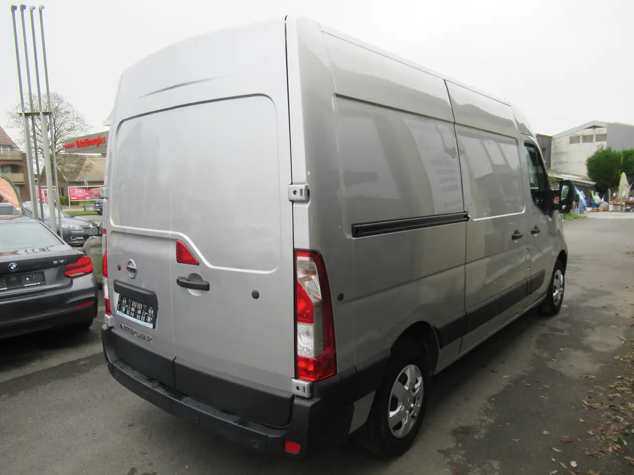 Nissan Interstar L2H2 clim navi 16500€+tva/btw - Dubă: Foto 2 Nissan Interstar L2H2 clim navi 16500€+tva/btw - Dubă: Foto 2