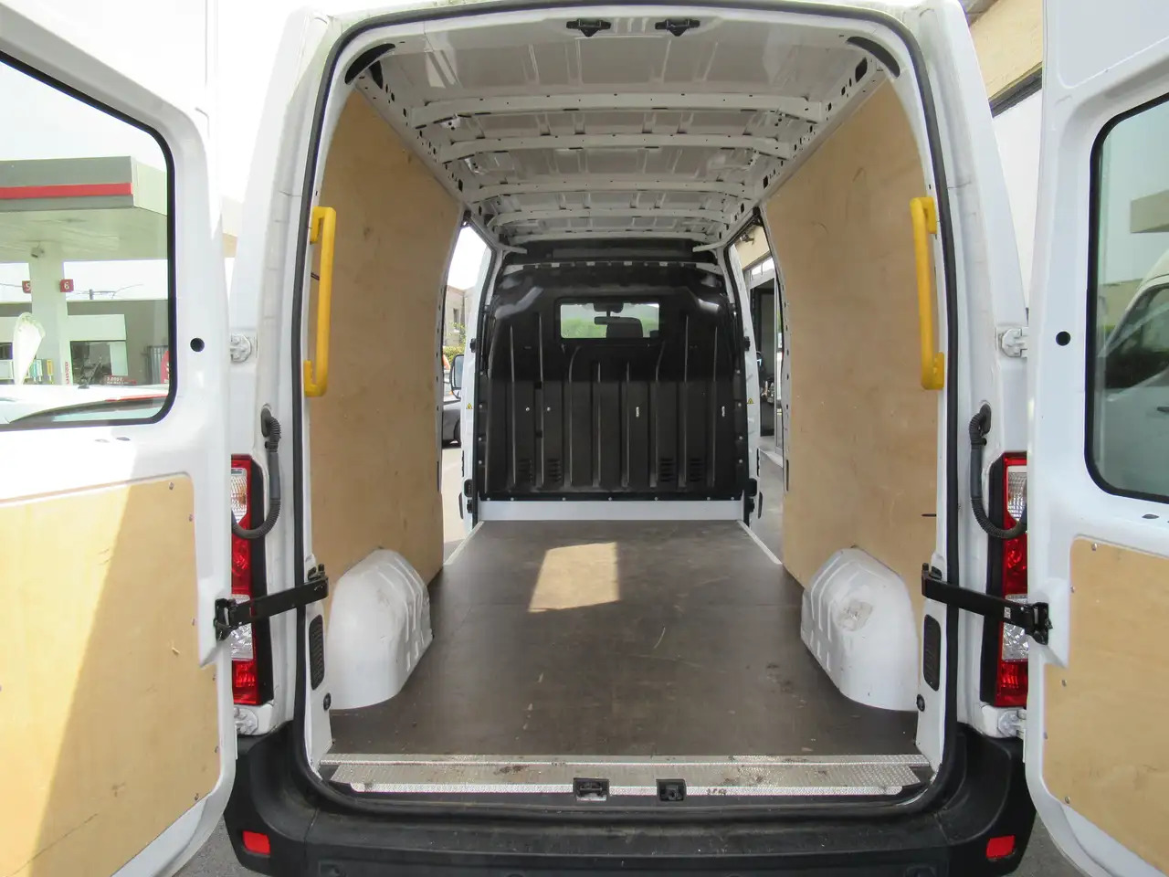 Opel Movano L3H2 AIRCO 2X/PL 14800€+TVA - Dubă: Foto 5 Opel Movano L3H2 AIRCO 2X/PL 14800€+TVA - Dubă: Foto 5