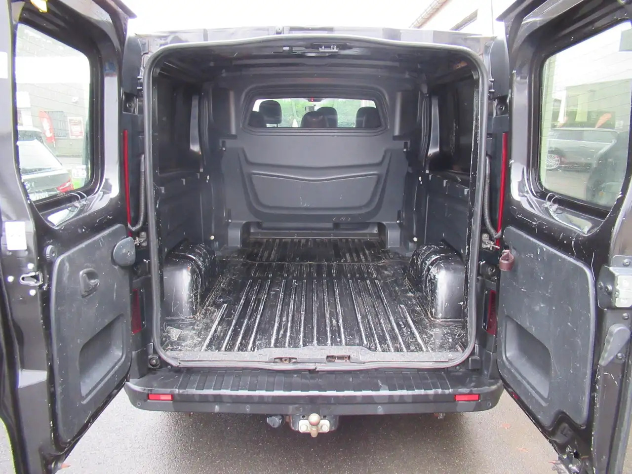 Renault Trafic DBLE CAB L2 AIRCO NAVI CRUISE 14800€+TVA - Autoutilitară cabină dublă: Foto 5 Renault Trafic DBLE CAB L2 AIRCO NAVI CRUISE 14800€+TVA - Autoutilitară cabină dublă: Foto 5