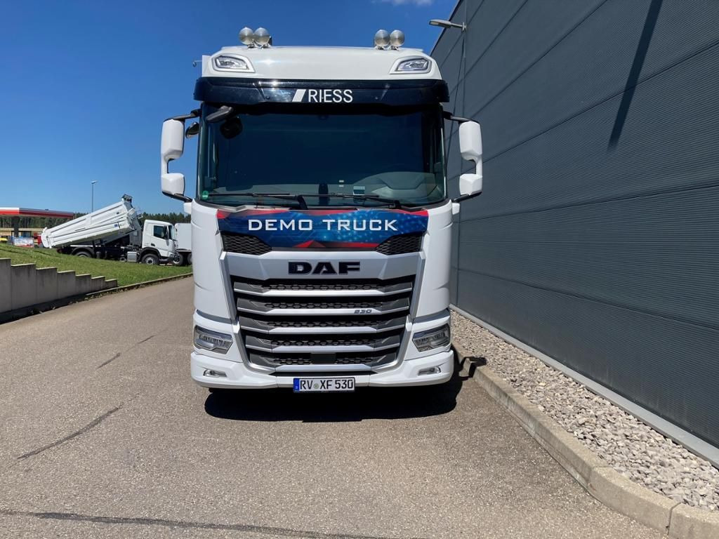 DAF XF 530 FT Alcoa Hydraulik LED Intarder ADR AT - Cap tractor: Foto 3 DAF XF 530 FT Alcoa Hydraulik LED Intarder ADR AT - Cap tractor: Foto 3