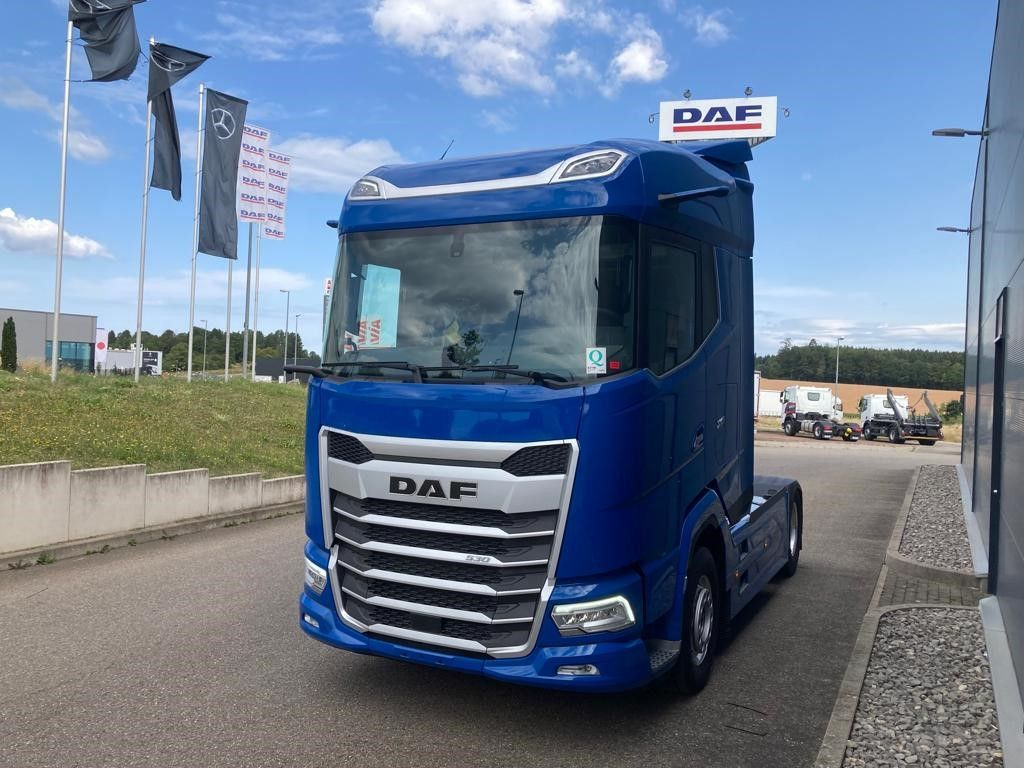 DAF XG 530 FT Alcoa Intarder Standklima Alcoa Kamera - Cap tractor: Foto 4 DAF XG 530 FT Alcoa Intarder Standklima Alcoa Kamera - Cap tractor: Foto 4