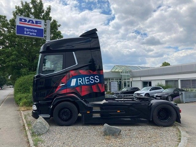 DAF XG 530 FT Vollluft Leder Kamera SpurH DAF XG 530 FT Vollluft Leder Kamera - Cap tractor: Foto 2 DAF XG 530 FT Vollluft Leder Kamera SpurH DAF XG 530 FT Vollluft Leder Kamera - Cap tractor: Foto 2