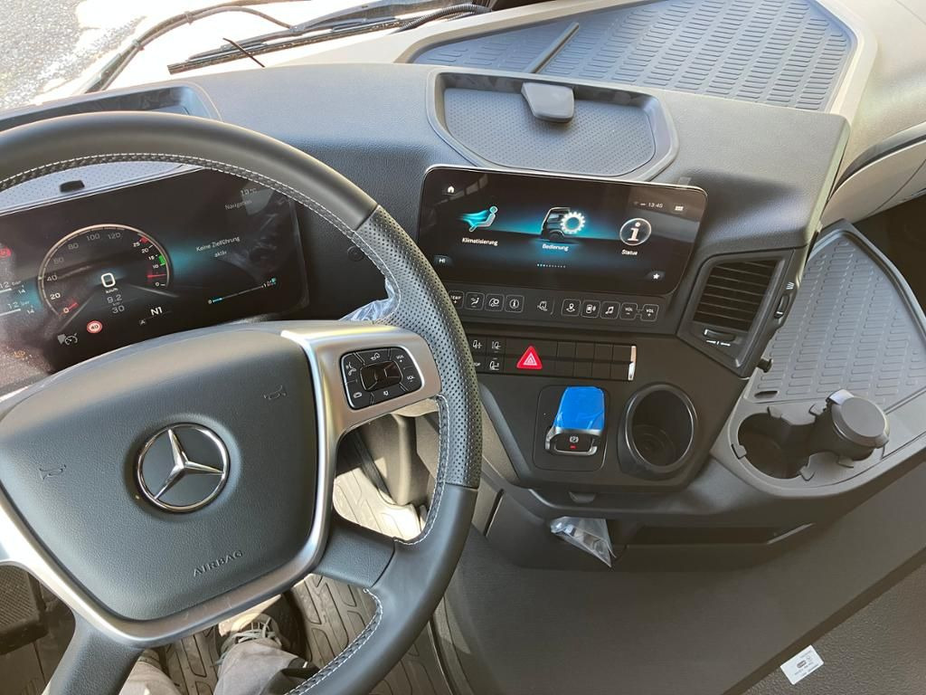 Mercedes-Benz Actros 1851 LS 4x2 - Cap tractor: Foto 5 Mercedes-Benz Actros 1851 LS 4x2 - Cap tractor: Foto 5