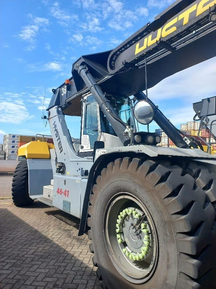 Hyster RS46-41XD/67S - Reach stacker: Foto 2 Hyster RS46-41XD/67S - Reach stacker: Foto 2