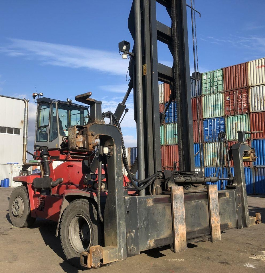 Kalmar DCF100-45E7  - Stivuitor containere: Foto 2 Kalmar DCF100-45E7  - Stivuitor containere: Foto 2
