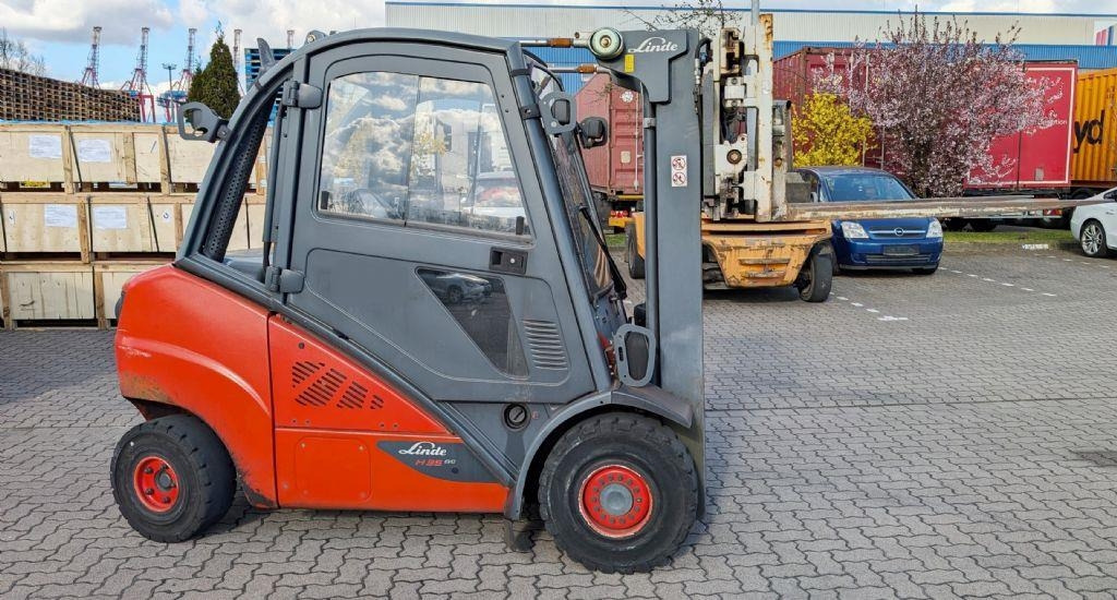 Linde H35D-02 EVO - Stivuitor diesel: Foto 2 Linde H35D-02 EVO - Stivuitor diesel: Foto 2