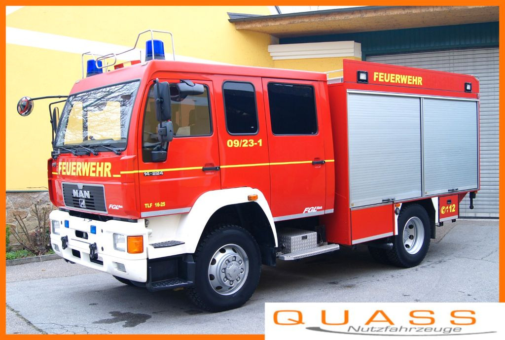 MAN 14.224 L80 4x4 /METZ TLF 16/25 Feuerwehr Expedition - Autospeciala de stins incendii: Foto 1 MAN 14.224 L80 4x4 /METZ TLF 16/25 Feuerwehr Expedition - Autospeciala de stins incendii: Foto 1