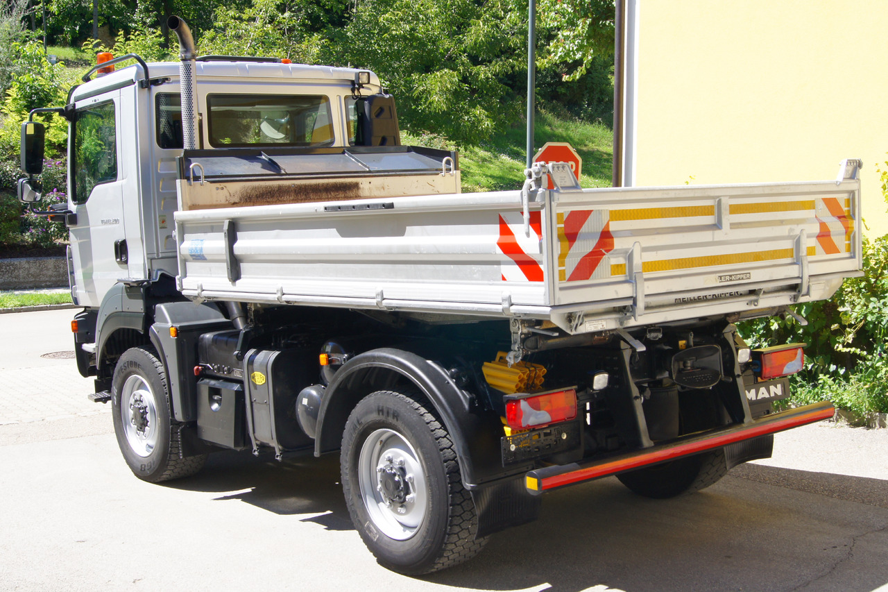 MAN TGM 13.290/4x4/TÜV/Euro 5/einzelbereift/Winterdienst/MEILLER - Utilaj deszăpezire: Foto 3 MAN TGM 13.290/4x4/TÜV/Euro 5/einzelbereift/Winterdienst/MEILLER - Utilaj deszăpezire: Foto 3