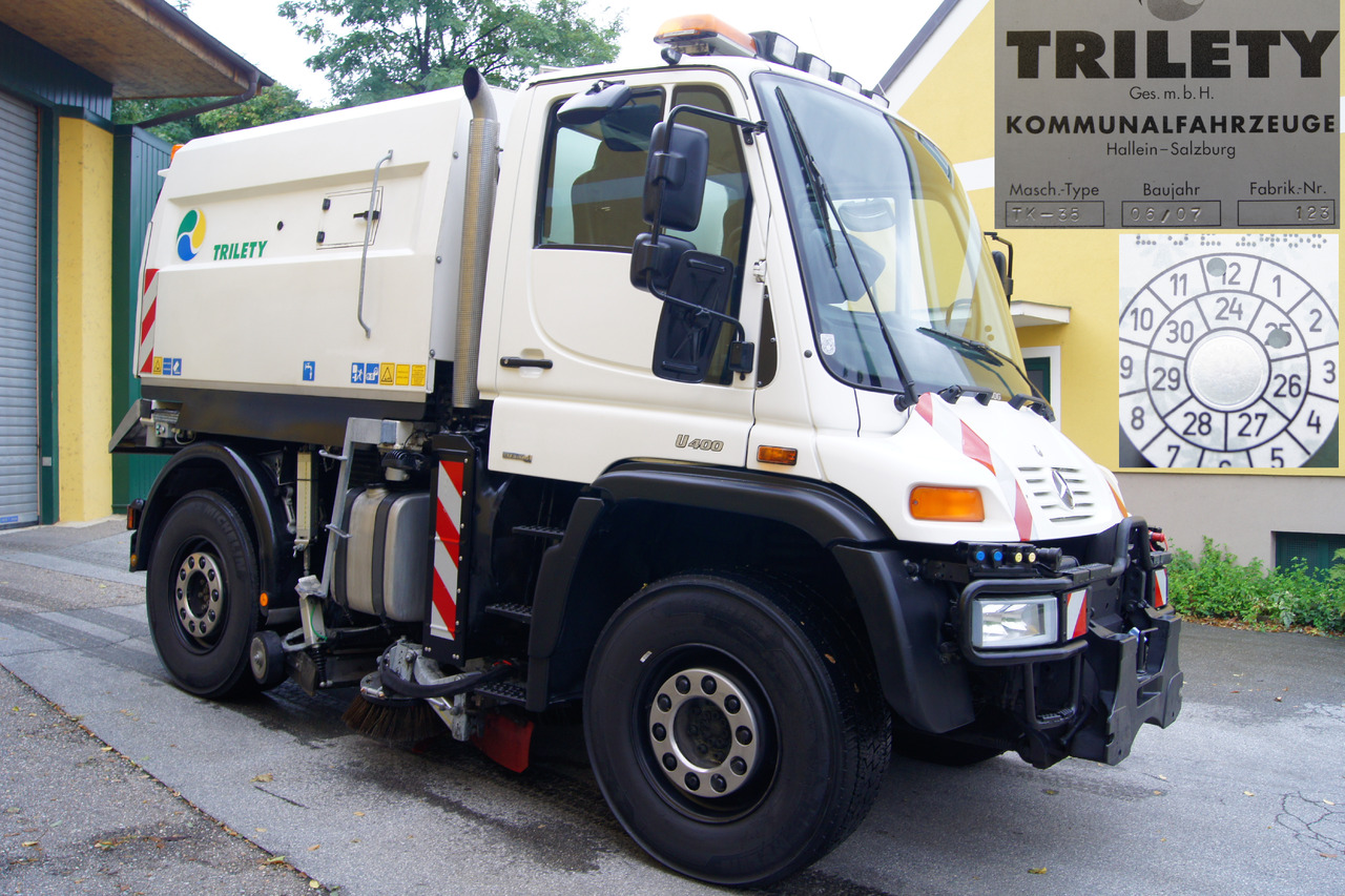 MERCEDES-BENZ Unimog U400 + TRILETY Kehrmaschine/TÜV/EUR4/Leistungshydraulik - Măturătoare stradală: Foto 2 MERCEDES-BENZ Unimog U400 + TRILETY Kehrmaschine/TÜV/EUR4/Leistungshydraulik - Măturătoare stradală: Foto 2