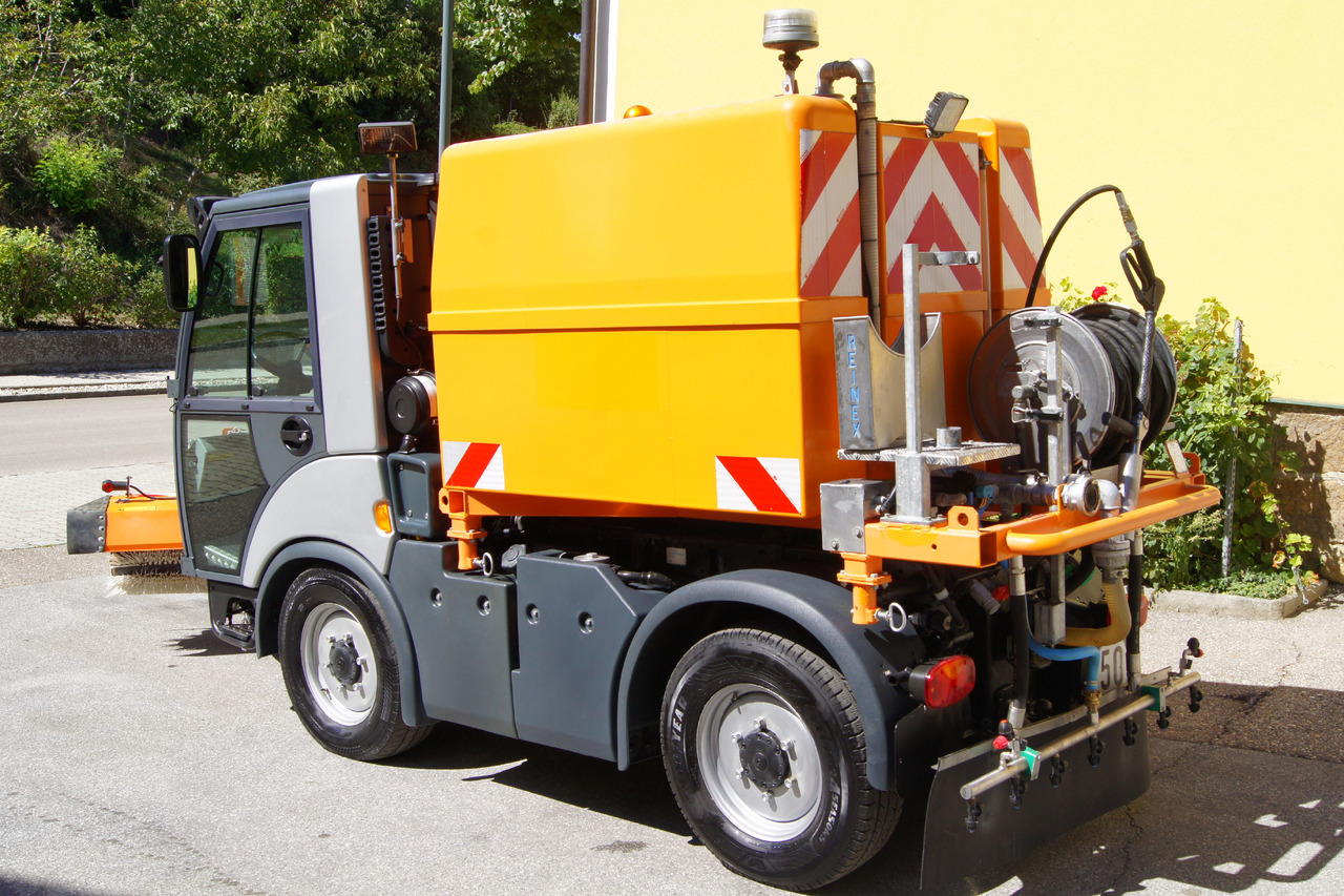 MULTICAR TREMO X56 Carrier CS/4x4/Euro 5/Besen/Wasserfass - Autoutilitară basculantă: Foto 3 MULTICAR TREMO X56 Carrier CS/4x4/Euro 5/Besen/Wasserfass - Autoutilitară basculantă: Foto 3