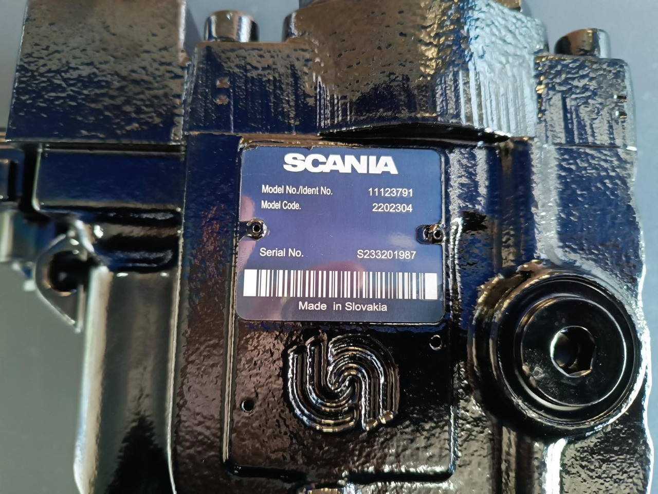 SCANIA HYDRAULIC PUMP - 2202304 - Pompa hidraulica pentru Camion: Foto 3 SCANIA HYDRAULIC PUMP - 2202304 - Pompa hidraulica pentru Camion: Foto 3