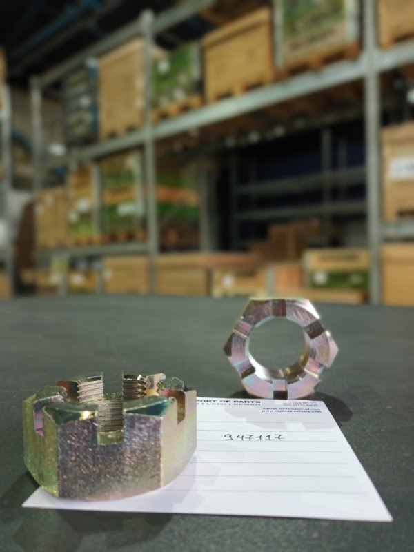 VOLVO NUT - 947117 - Punte şi piese pentru Camion: Foto 1 VOLVO NUT - 947117 - Punte şi piese pentru Camion: Foto 1