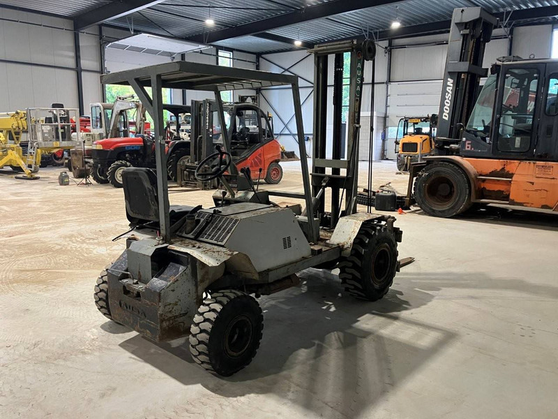 AUSA CE-11 - Stivuitor de teren dificil: Foto 5 AUSA CE-11 - Stivuitor de teren dificil: Foto 5