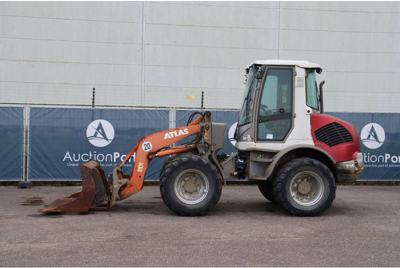 Atlas AR 65-95 - Încărcător frontal pe pneuri: Foto 1 Atlas AR 65-95 - Încărcător frontal pe pneuri: Foto 1