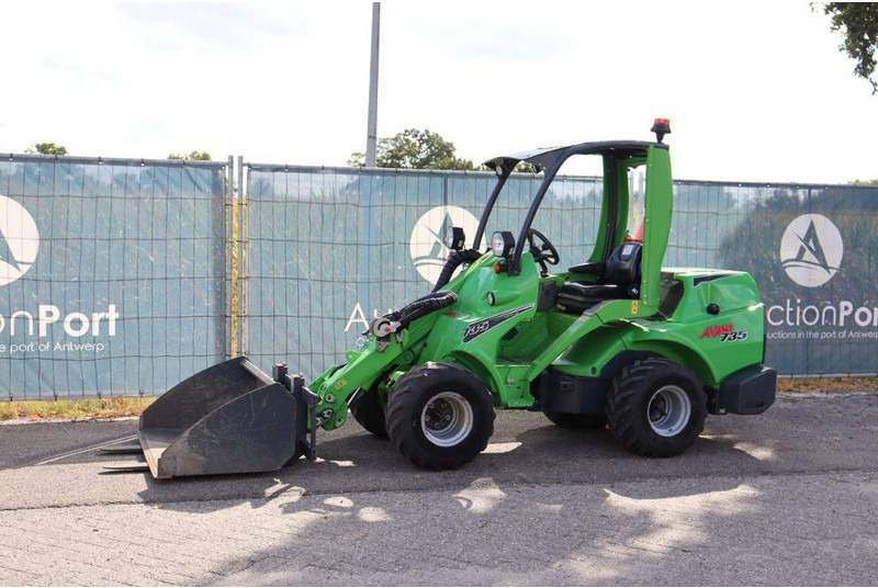 Avant M735 - Încărcător frontal pe pneuri: Foto 1 Avant M735 - Încărcător frontal pe pneuri: Foto 1