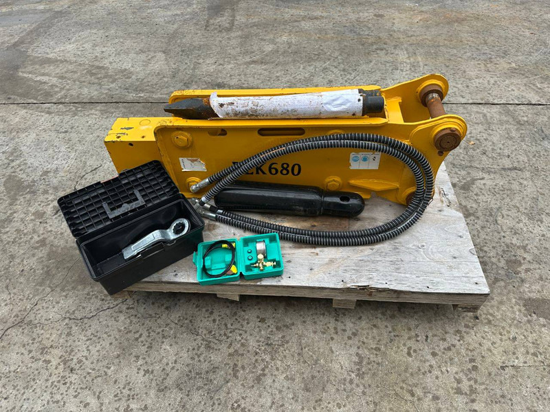 BLK 680 - Ciocan hidraulic: Foto 3 BLK 680 - Ciocan hidraulic: Foto 3