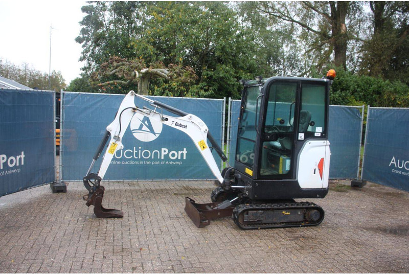 Bobcat E19 - Mini excavator: Foto 1 Bobcat E19 - Mini excavator: Foto 1