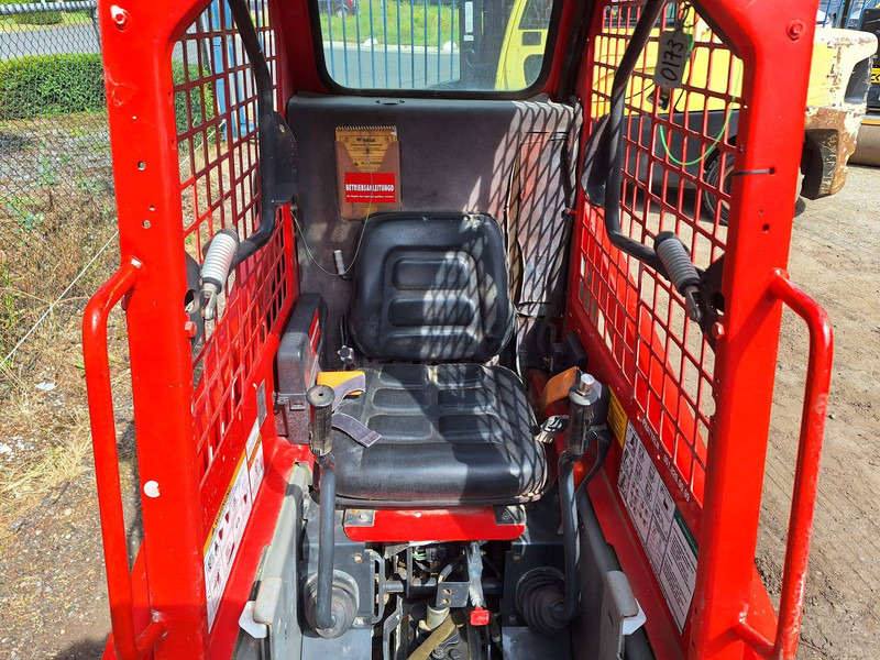 Bobcat S70 - Încărcător frontal pe pneuri: Foto 4 Bobcat S70 - Încărcător frontal pe pneuri: Foto 4